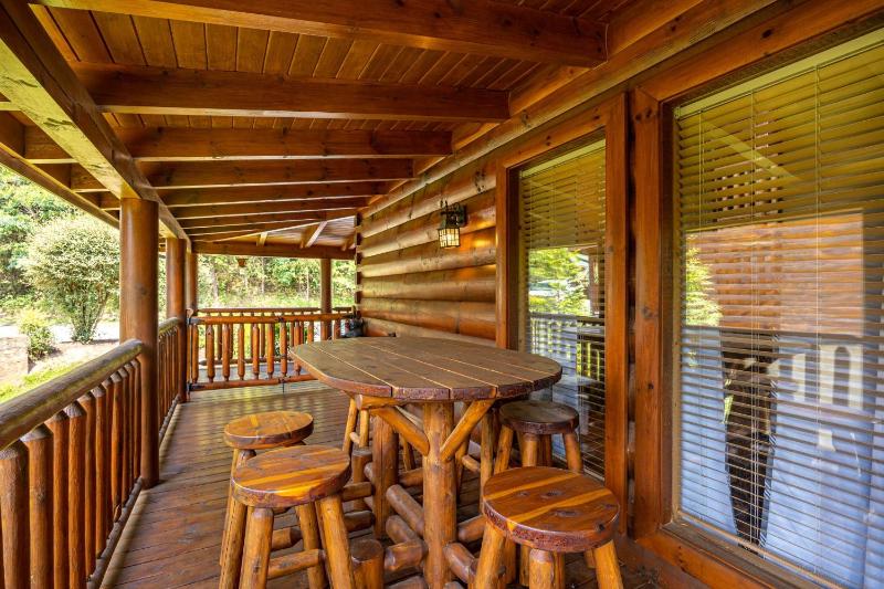 Luxurious Family Mountain Cabin - image 37