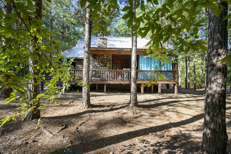 One-Bedroom Holiday Home image 4