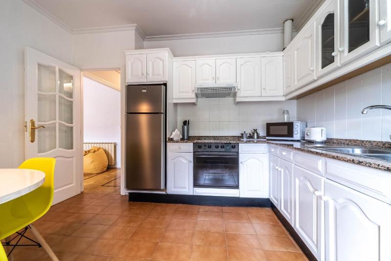 Apartment with Balcony and Mountain Views image 3