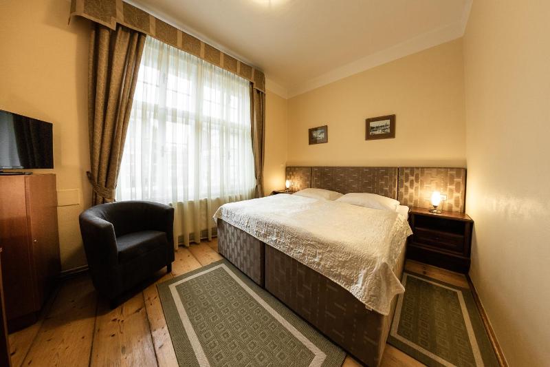 Standard Double Room with Shower image 1