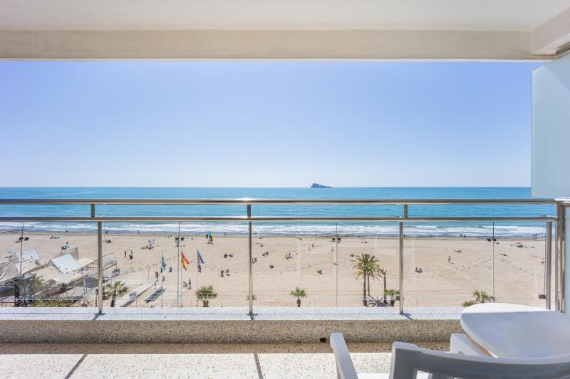 Premium Double or Twin Room with Front Sea View (1 Adult) image 1