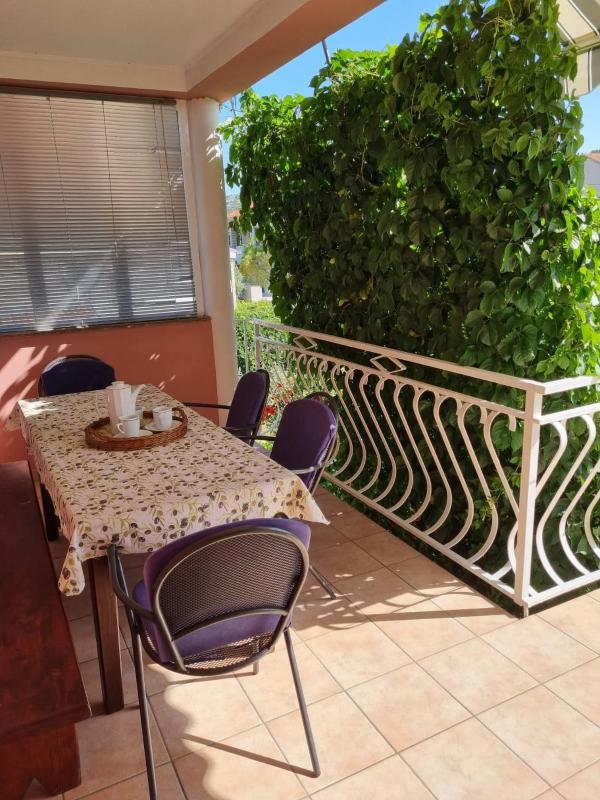 Two-Bedroom Apartment with Terrace and Sea View image 3