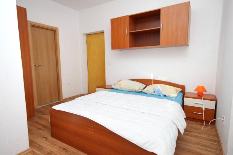 Two-Bedroom Apartment with Terrace and Sea View image 1