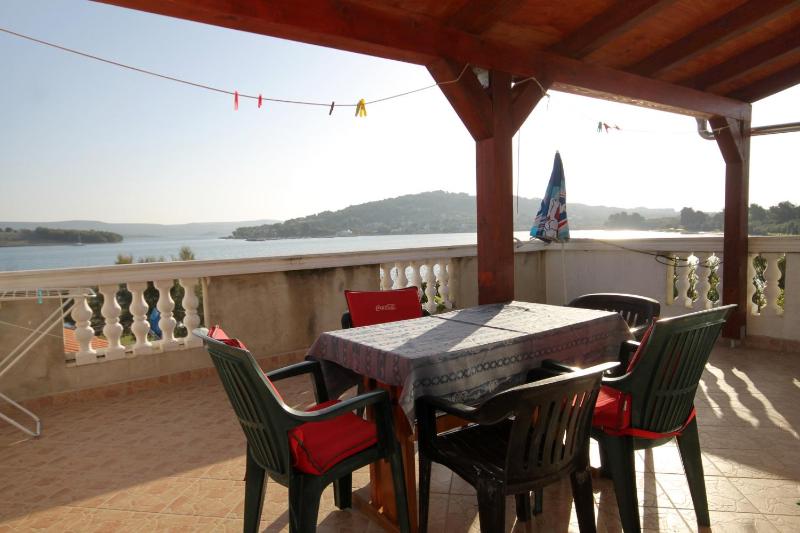 Two-Bedroom Apartment with Terrace and Sea View image 3
