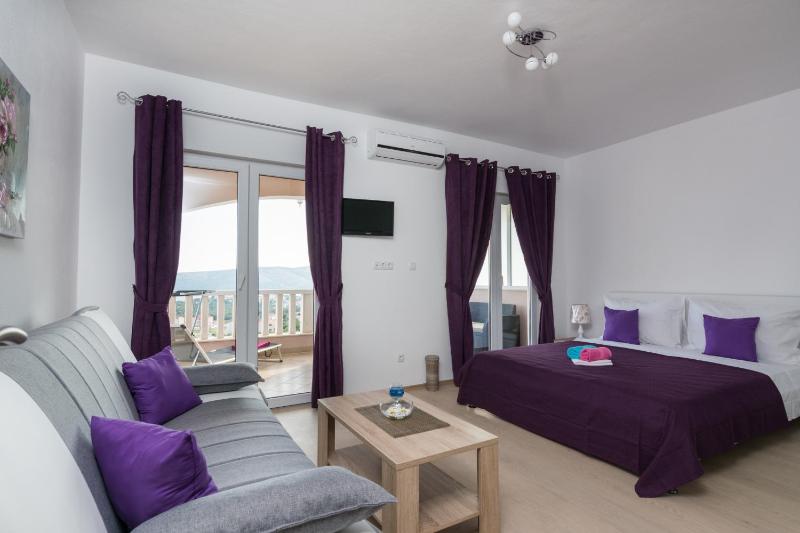 Studio with Terrace and Sea View image 1