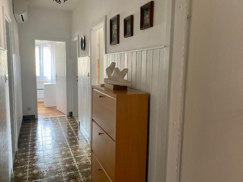 Apartment with Sea View image 4