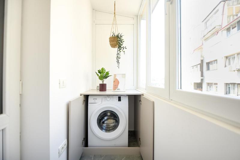 SWEET BLOSSOM - Lovely 1BR Apt in the City Center - image 4