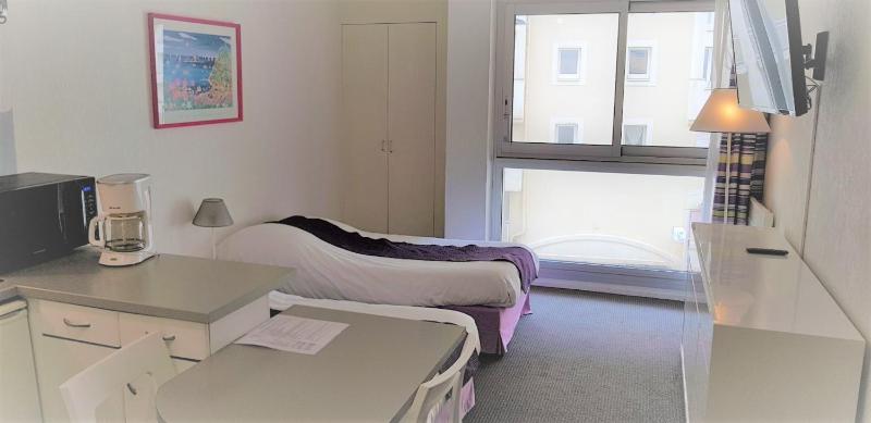 Studio City Side image 4