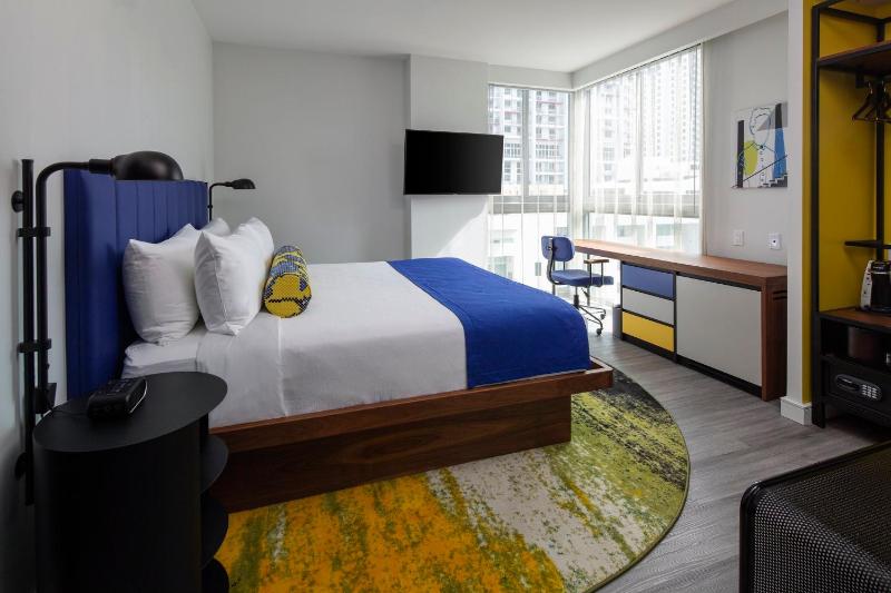 Standard Room image 2