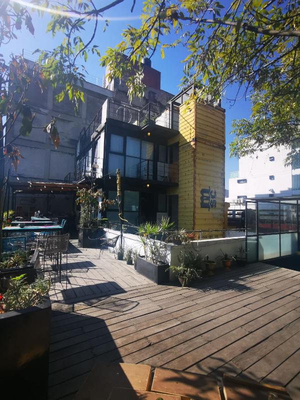 Metro Hostal Boutique - image 10