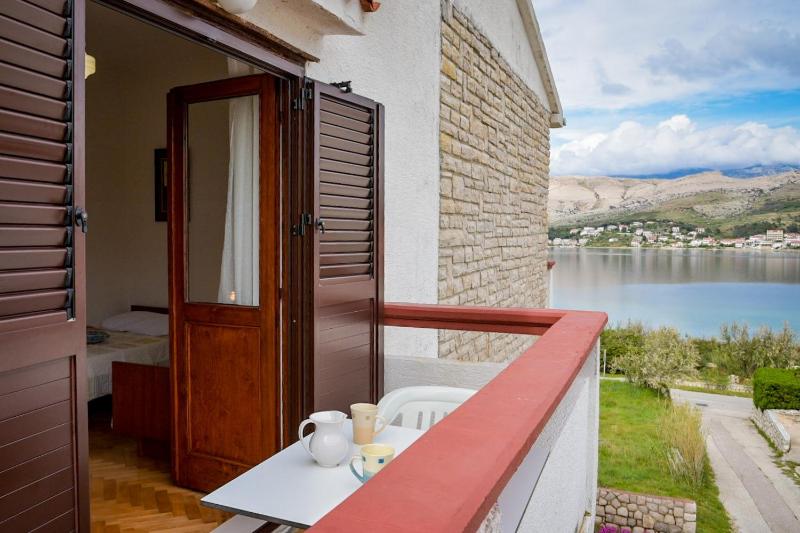 Two-Bedroom Apartment with Terrace and Sea View image 4