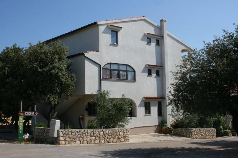 Apartment Mandre 523a - image 9