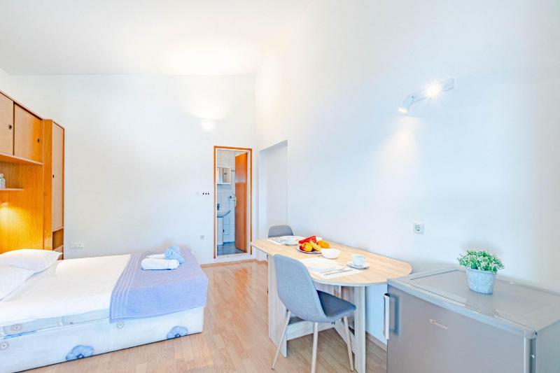 Studio with Terrace and Sea View image 2