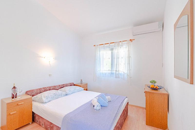 Double Room image 1
