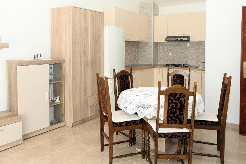 Apartments by the sea Pag - 529 - image 28