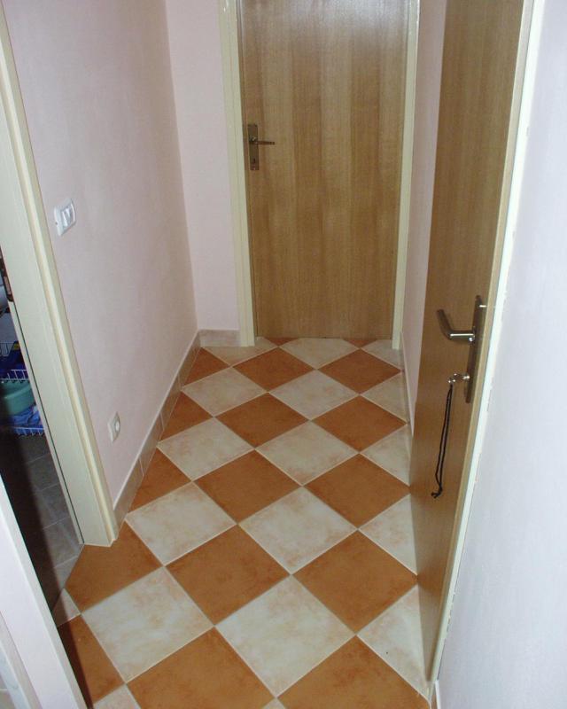 One-Bedroom Apartment with Terrace image 2