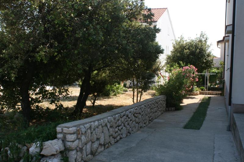 Apartments by the sea Mandre Pag - 523 - image 27