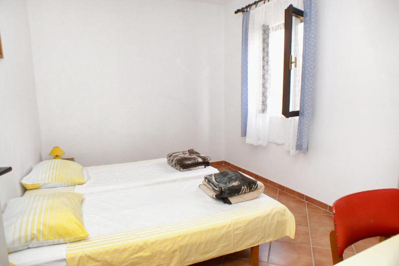 Apartments by the sea Mandre Pag - 523 - image 13