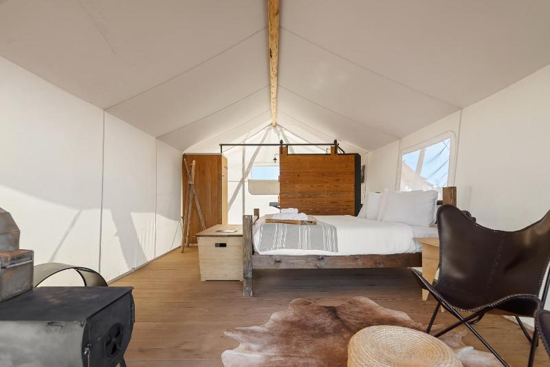 Deluxe Tent with Private Bathroom image 3