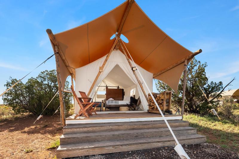 Deluxe Tent with Private Bathroom image 4