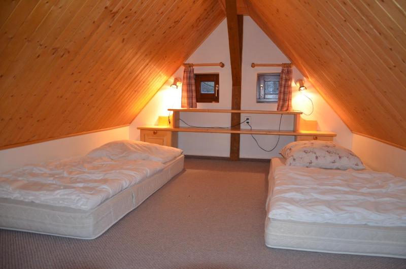 Deluxe Family Suite image 4