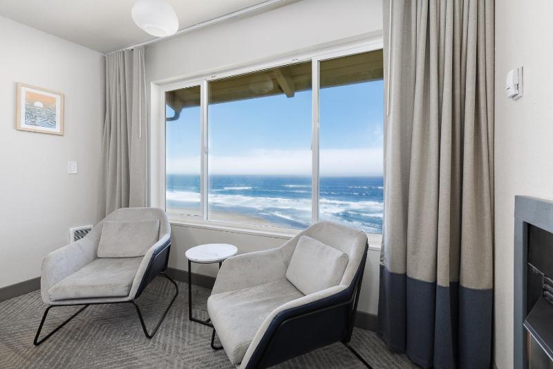 Surfland Hotel - image 24