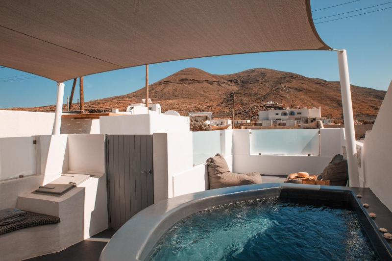 Almyra Oia Suites - Adults Only - image 15