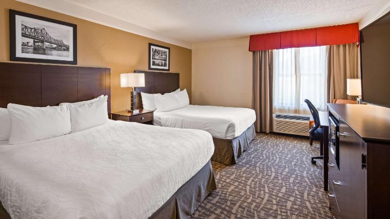 Queen Room with Two Queen Beds - Non Smoking image 2