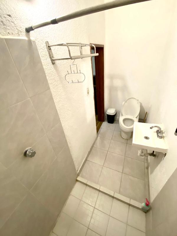 Roomies Hostel Condesa - image 14
