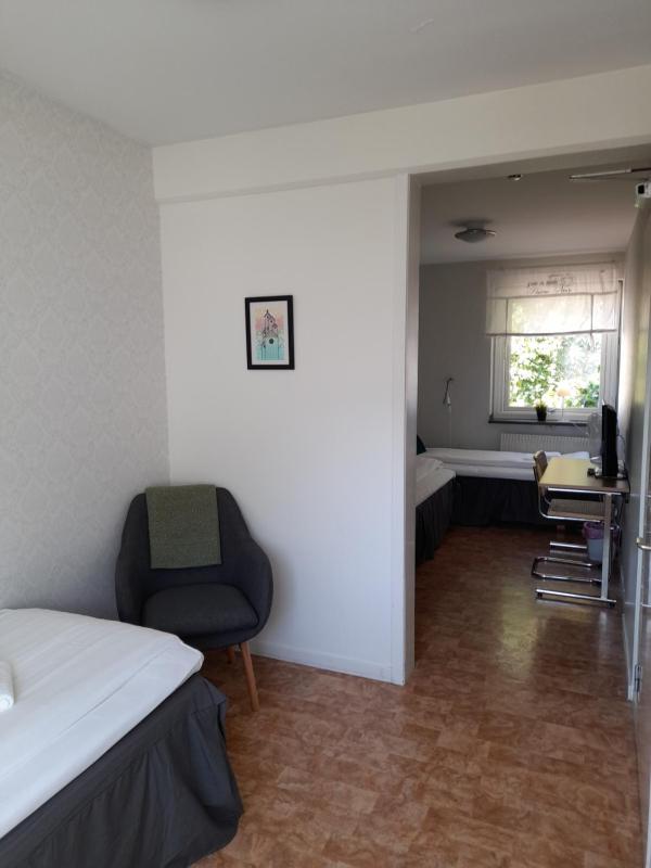Triple Room with Private Bathroom image 1