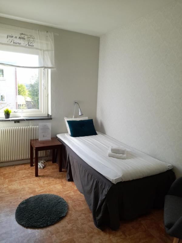 Triple Room with Private Bathroom image 3