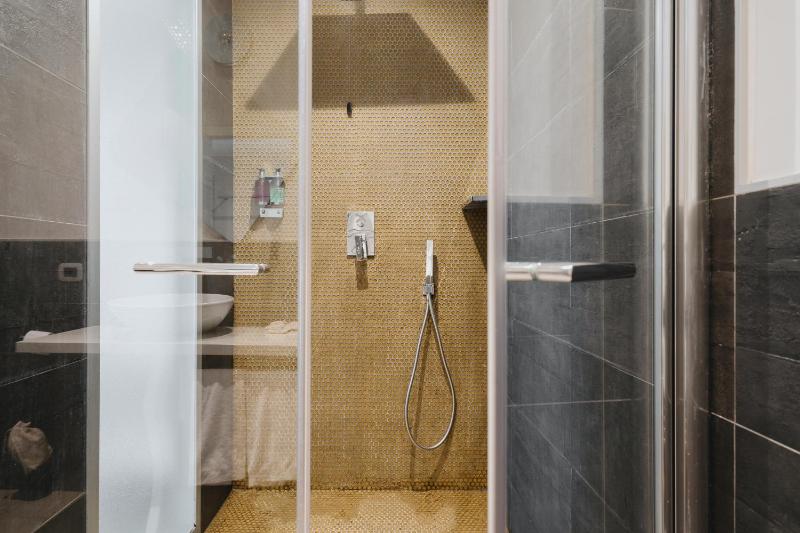 Classic Suite image 3