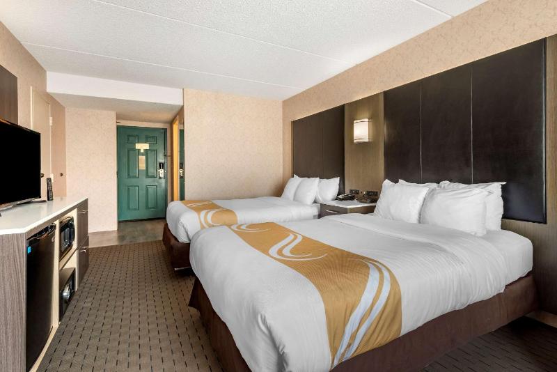 Double Room with Two Double Beds image 3