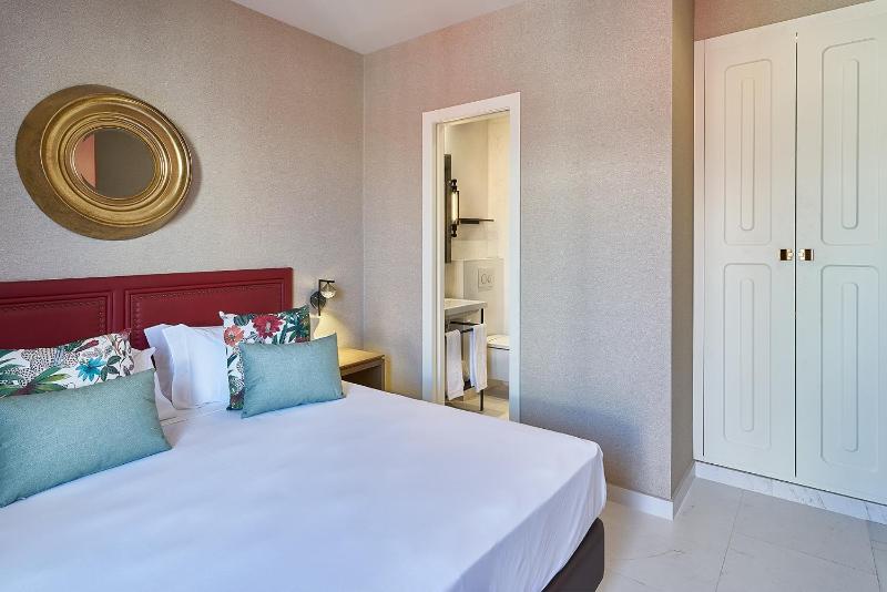 Vincci Molviedro Suites Apartments - image 8