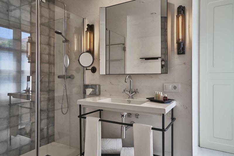Vincci Molviedro Suites Apartments - image 16
