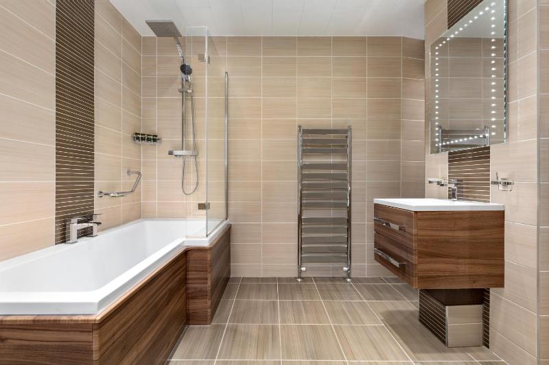 Deluxe Double or Twin Room with Balcony image 2