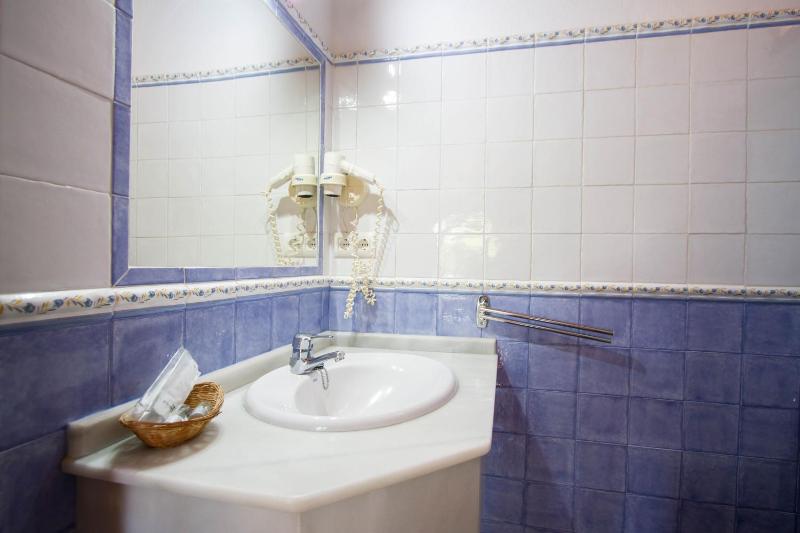 Apartamentos Turisticos Trajano - image 49