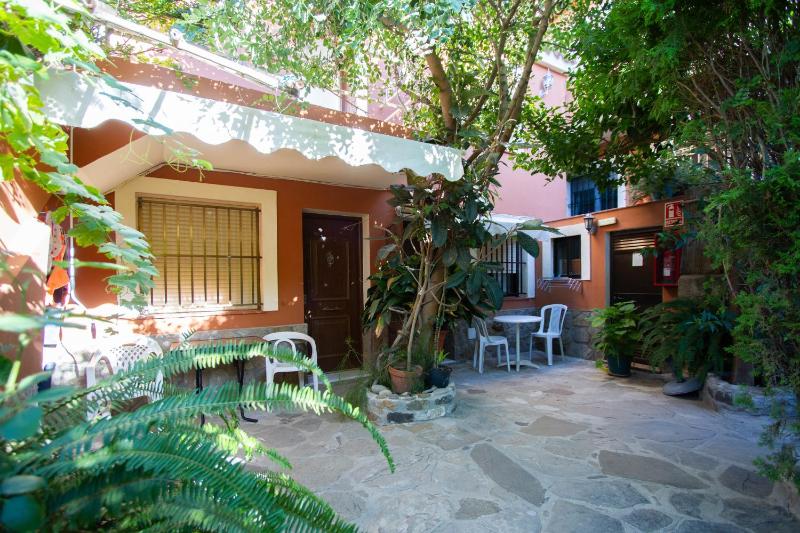 Apartamentos Turisticos Trajano - image 9