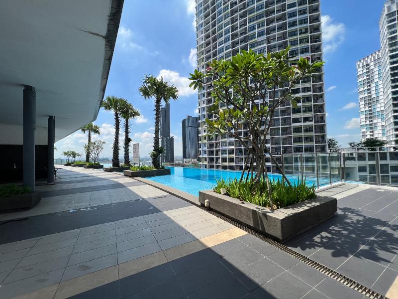 D'Gunduls Homestay Family Suite 2R 2B by DGH I-CITY - image 14