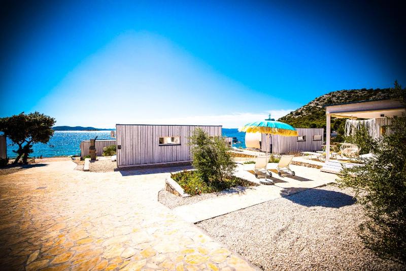 BUQEZ ECO RESORT - Beach Villa 12 - Nice view - image 18