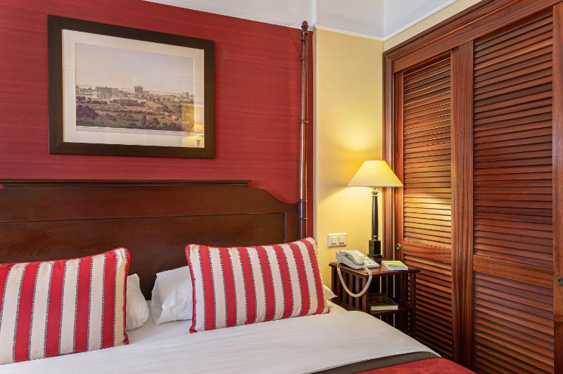 Adjoining Rooms image 3
