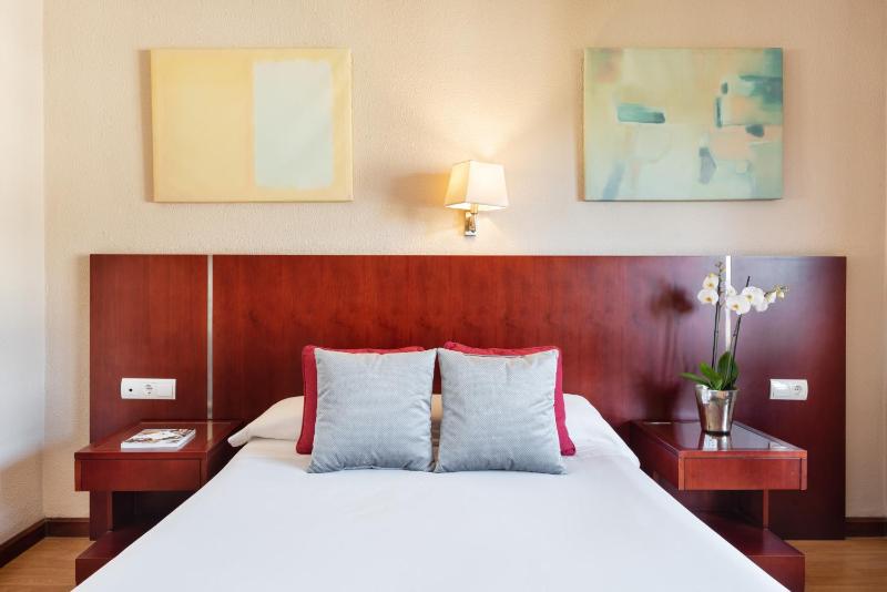 Single Room image 4