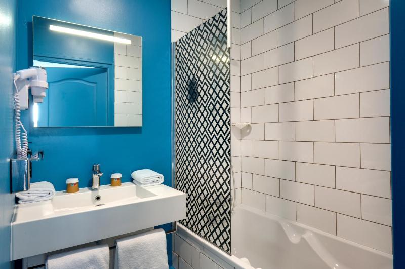 Standard Double Room image 1
