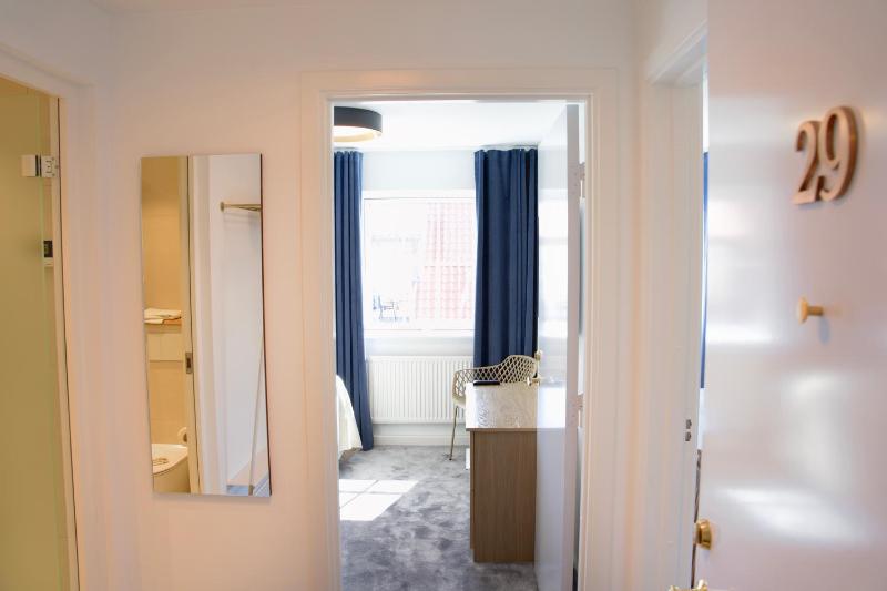 Family Room with Balcony or Terrace image 3