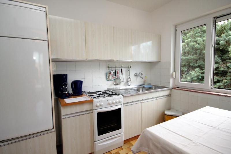 Apartment Selce 2379b - image 17