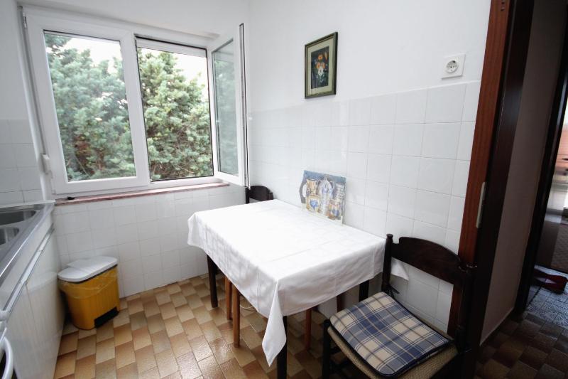 Apartment Selce 2379b - image 14