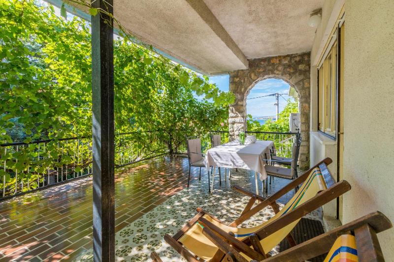 Apartment Selce 2381d - image 4