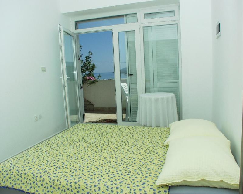 Studio with Terrace and Sea View image 1