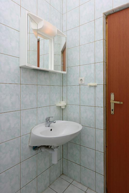 Twin Room Selce 2362a - image 14