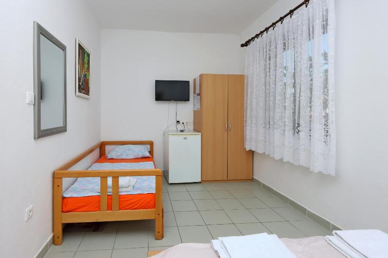 Triple Room Selce 2362c - image 12